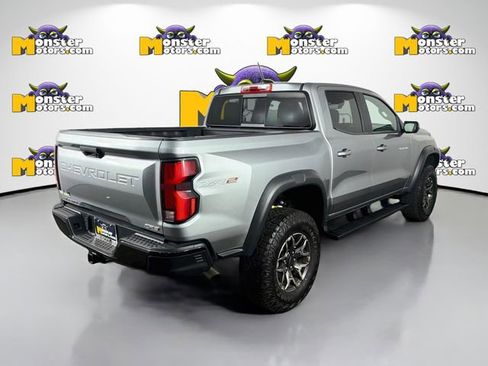 Used 2024 Chevrolet Colorado ZR2 AWD/4WD image 5