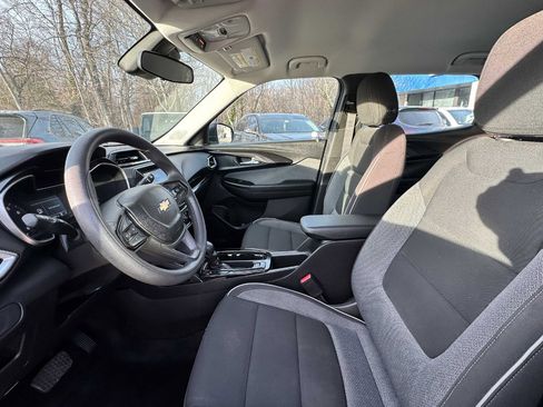Used 2021 Chevrolet TrailBlazer LS image 11