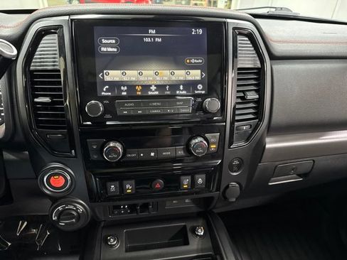 Used 2020 Nissan Titan PRO-4X w/ Pro-4x Convenience Package AWD/4WD image 26