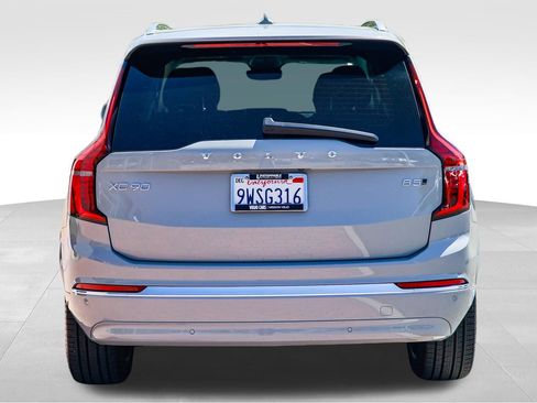 Used 2026 Volvo XC90 B5 Core image 6