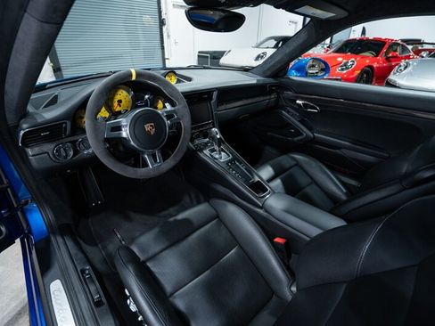 Used 2014 Porsche 911 Turbo S w/ Light Design Package AWD/4WD image 18