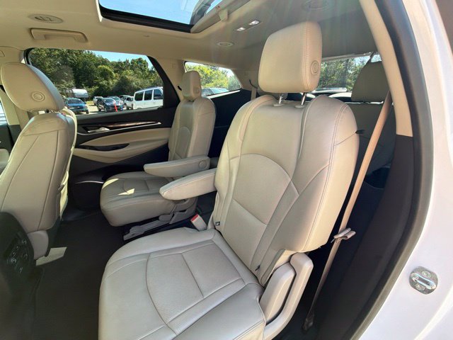 Used 2018 Buick Enclave Essence w/ Trailering Package AWD/4WD image 15