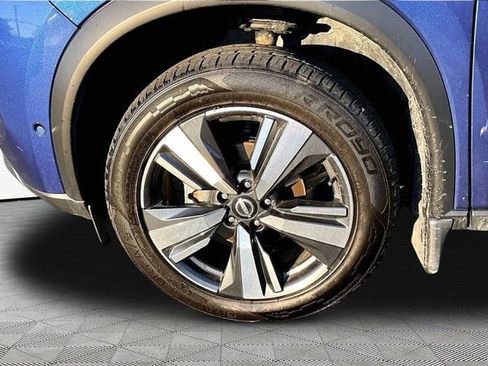 Used 2023 Nissan Rogue SL w/ SL Premium Package image 22