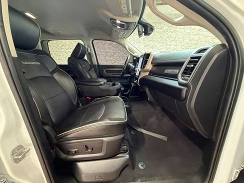 Used 2024 RAM 2500 Laramie AWD/4WD image 10