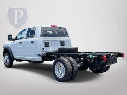 New 2026 RAM 5500 Tradesman w/ Chrome Appearance Group AWD/4WD image 6