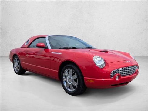 Used 2005 Ford Thunderbird RWD image 3