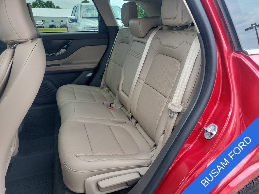 Used 2022 Lincoln Corsair AWD w/ Premium Package image 10