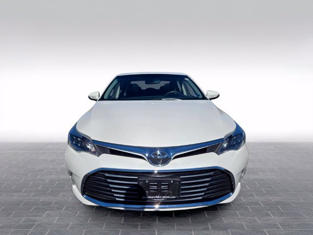 Used 2016 Toyota Avalon XLE Premium FWD image 2