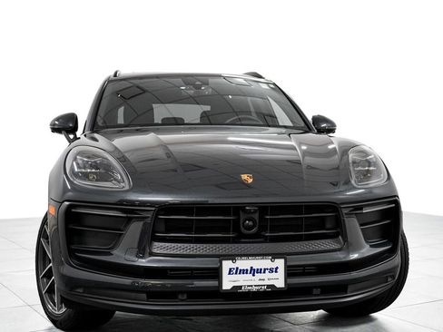 Used 2024 Porsche Macan AWD/4WD image 3
