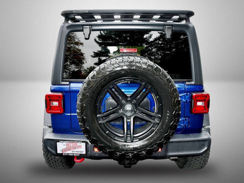 Used 2019 Jeep Wrangler Unlimited Rubicon w/ Cold Weather Group image 6