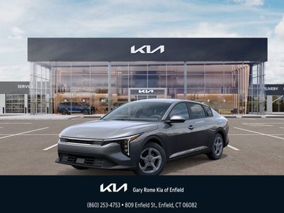 New 2025 Kia K4 LXS