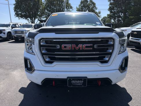 Used 2020 GMC Sierra 1500 AT4 w/ AT4 Premium Package AWD/4WD image 3