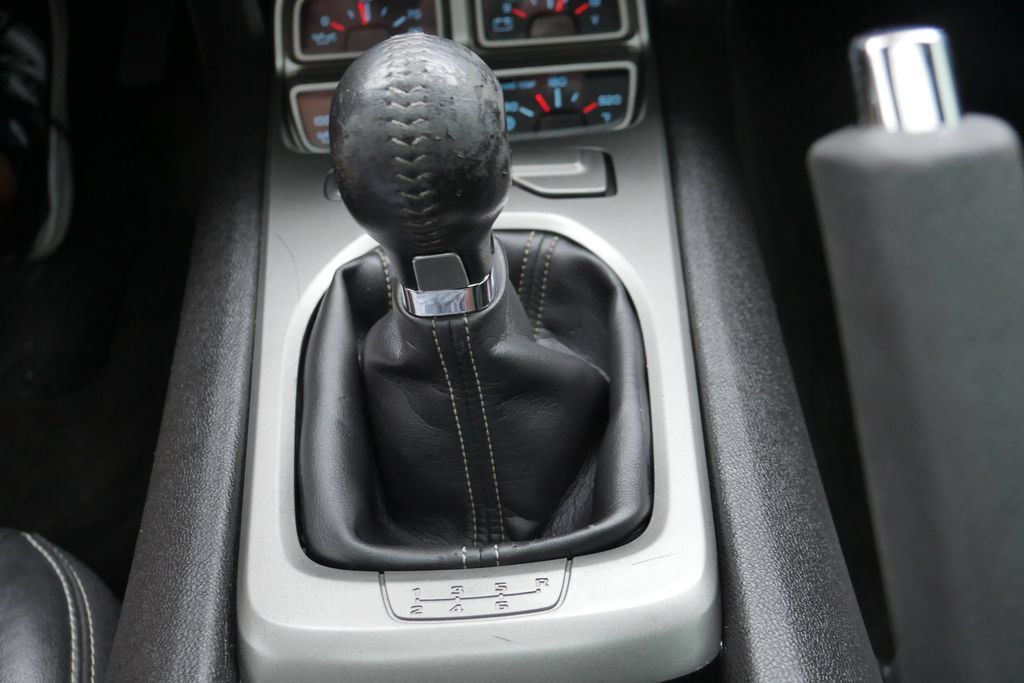 Used 2011 Chevrolet Camaro SS RWD image 22