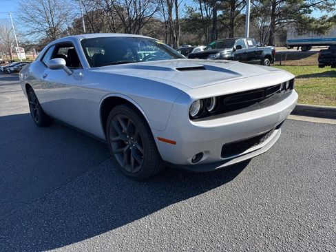 Used 2023 Dodge Challenger SXT w/ Blacktop Package image 7
