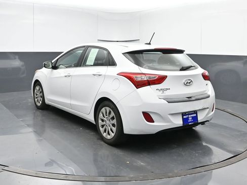 Used 2016 Hyundai Elantra GT image 4