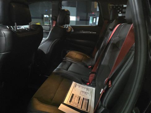 Used 2018 Jeep Grand Cherokee SRT AWD/4WD image 13