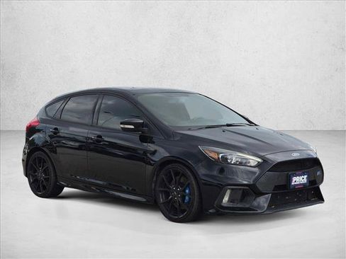 Used 2017 Ford Focus RS AWD/4WD image 3