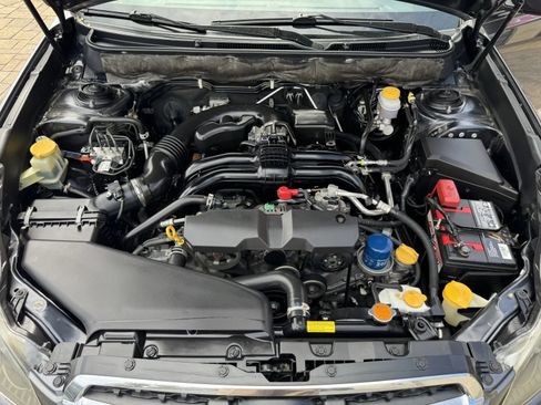Used 2013 Subaru Legacy 2.5i Limited AWD/4WD image 28