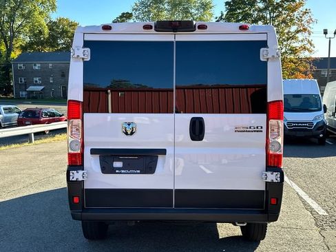 Used 2023 RAM ProMaster 2500 FWD image 3