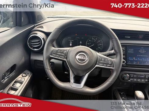 Used 2024 Nissan Kicks SR w/ SR Premium Package FWD image 7