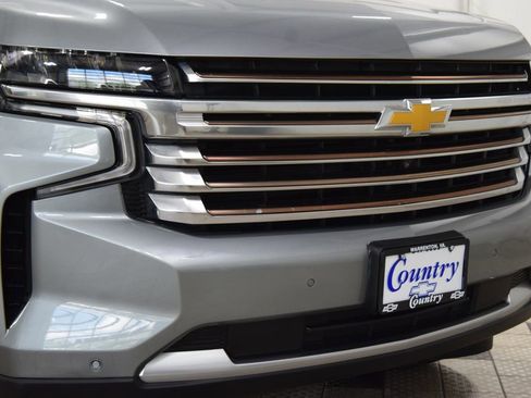 Used 2024 Chevrolet Tahoe High Country AWD/4WD image 13