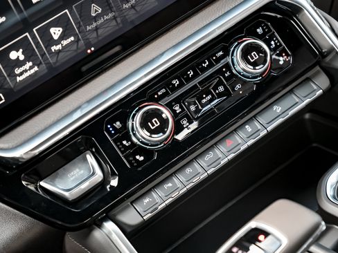 New 2026 GMC Sierra 1500 Denali w/ Denali Reserve Package image 36