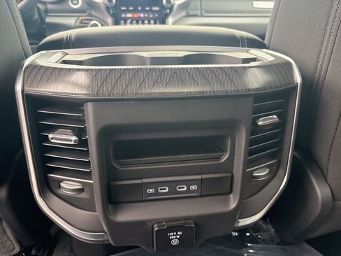New 2026 RAM 1500 4x4 Crew Cab image 34