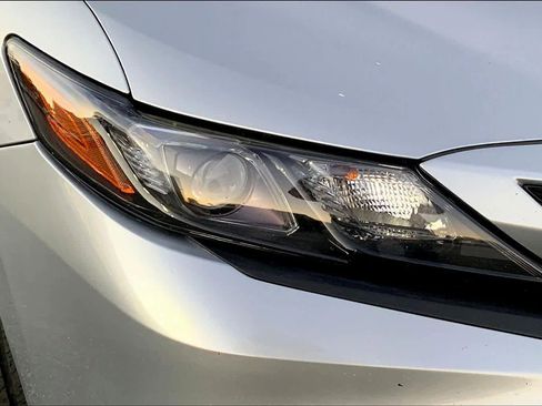 Used 2023 Toyota Camry SE image 25