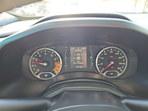 Used 2018 Jeep Renegade Sport w/ Power & Air Group image 25