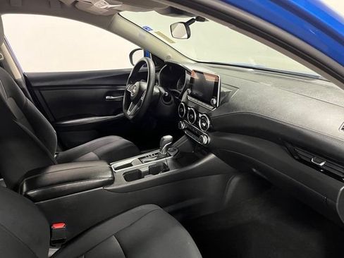 Used 2024 Nissan Sentra SV FWD image 11