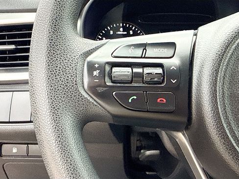 Used 2017 Kia Sorento FWD image 35