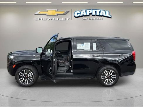 Used 2024 GMC Yukon AT4 AWD/4WD image 9