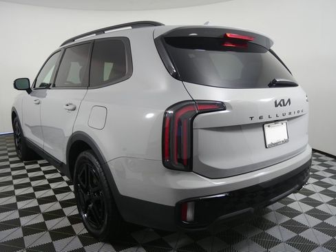 Used 2025 Kia Telluride SX X-Line AWD/4WD image 3