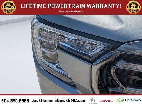 Used 2024 GMC Terrain AT4 AWD/4WD image 9