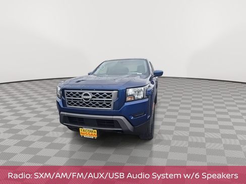 Used 2023 Nissan Frontier SV image 3
