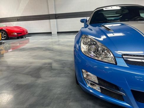 Used 2009 Saturn Sky Hydro Blue RWD image 7