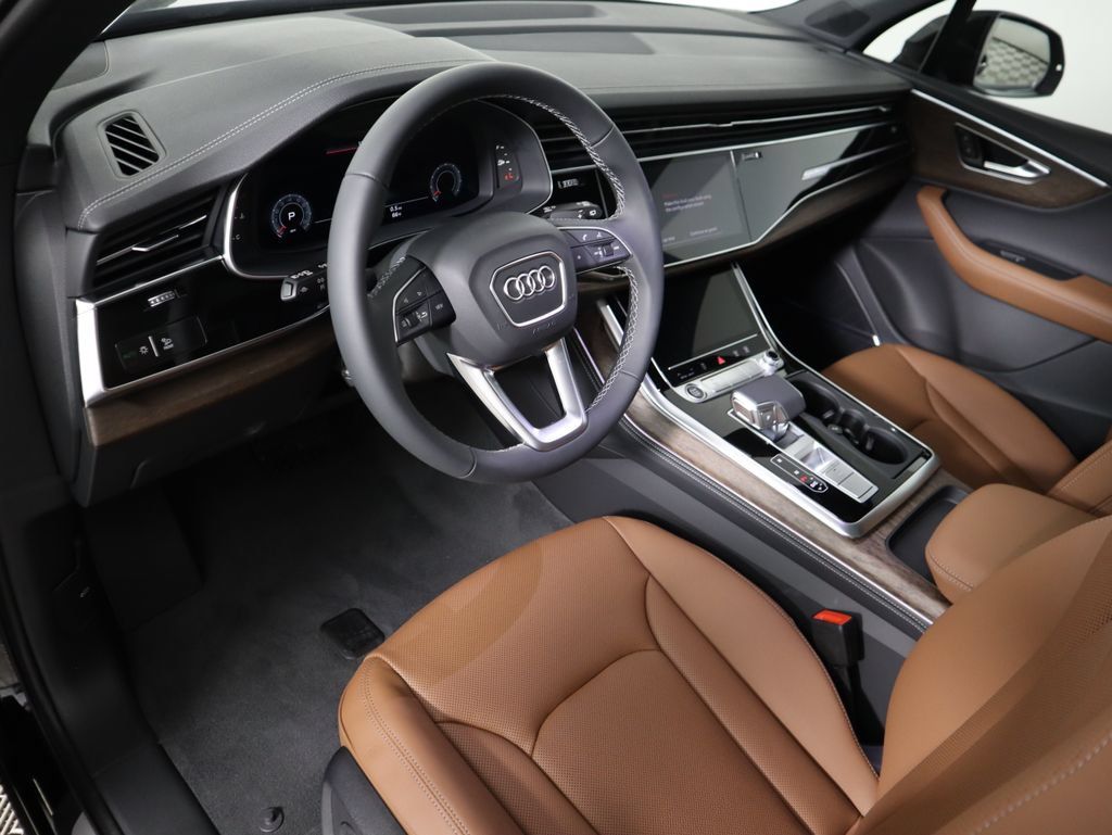 Used 2026 Audi Q7 3.0T Premium Plus w/ Premium Plus Package AWD/4WD image 11