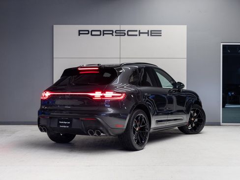 New 2026 Porsche Macan GTS image 7