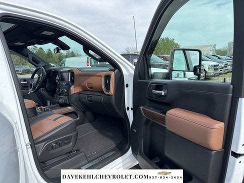 Used 2023 Chevrolet Silverado 3500 High Country w/ Z71 Off-Road Package AWD/4WD image 27