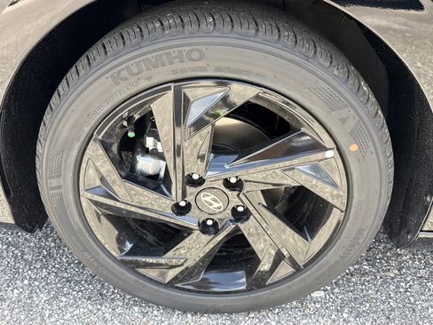 New 2026 Hyundai Elantra Sport FWD image 9