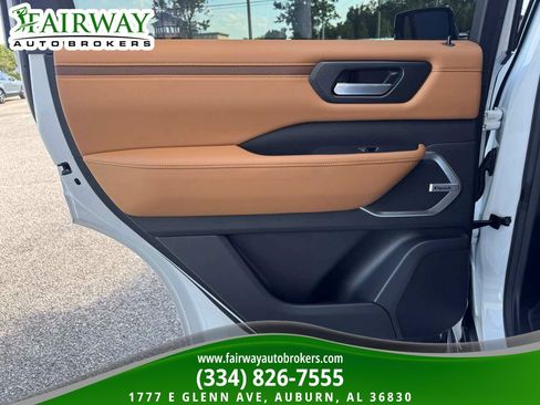 Used 2025 Nissan Armada Platinum Reserve AWD/4WD image 69