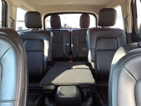 Used 2023 Lincoln Aviator AWD image 31