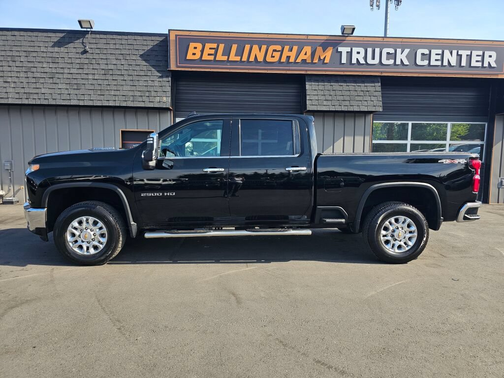 Used 2022 Chevrolet Silverado 2500 LTZ w/ LTZ Convenience Package AWD/4WD image 2