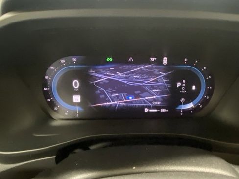 Certified 2024 Volvo XC40 B5 Ultimate w/ Protection Package Premier image 16