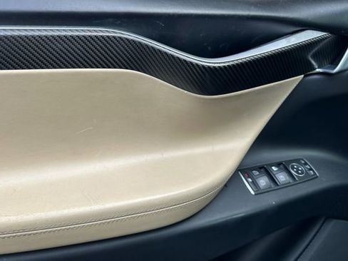 Used 2016 Tesla Model X 90D image 10