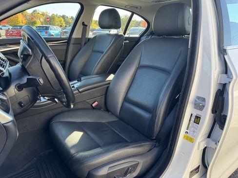 Used 2016 BMW 528i Sedan image 9