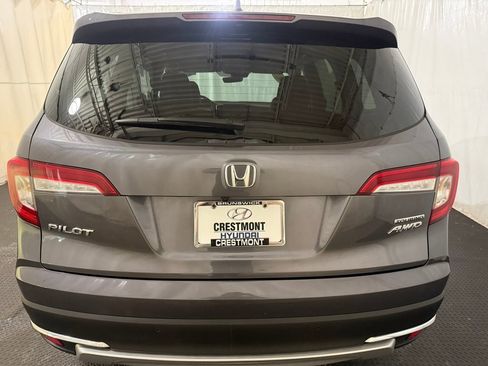 Used 2022 Honda Pilot Touring image 9