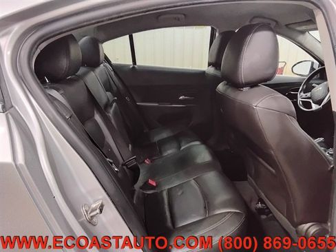 Used 2014 Chevrolet Cruze LT FWD image 15