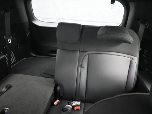 New 2027 Kia Telluride S w/ Towing Package FWD image 32