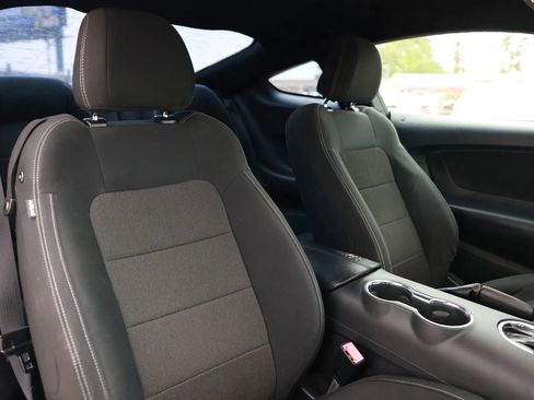Used 2015 Ford Mustang Coupe image 21